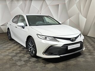 2021 Toyota Camry VIII (XV70) Рестайлинг, белый, 2830000 рублей, вид 3