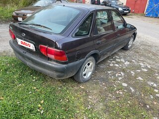 1997 Ford Escort V Рестайлинг 2, пурпурный, 60000 рублей, вид 5