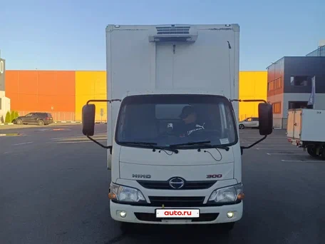 2018 Hino Series 300 (Dutro), белый, 2100000 рублей, вид 1