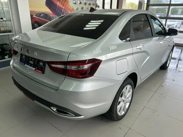 2026 Lada (ВАЗ) Vesta I Рестайлинг (NG), серебристый, 1805000 рублей - вид 3