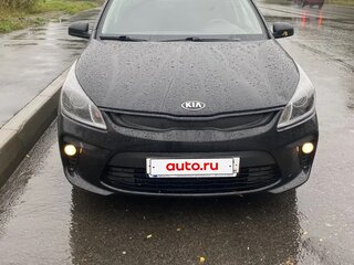 2017 Kia Rio IV, чёрный, 1170000 рублей, вид 3