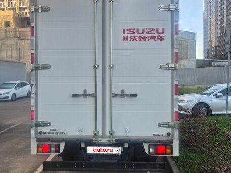 2024 Isuzu Elf (N-series), белый, 3000000 рублей, вид 4
