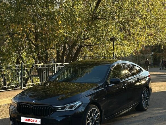 2022 BMW 6 серии Gran Turismo 620d IV (G32) Рестайлинг, синий, 5520000 рублей - вид 2