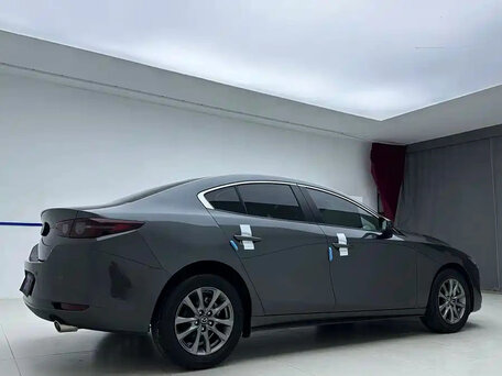 2021 Mazda 3 Axela IV (BP), серебристый, 1480000 рублей, вид 5