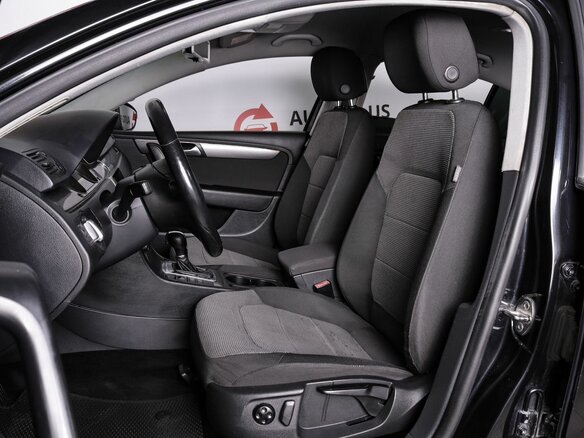 2011 Volkswagen Passat B7, чёрный, 999000 рублей - вид 6