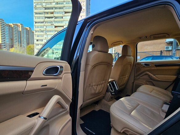 2010 Porsche Cayenne Diesel II (958), чёрный, 2799000 рублей - вид 19
