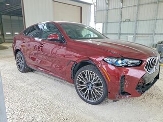 2025 BMW X6 40i III (G06) Рестайлинг, красный, 9700000 рублей, вид 4