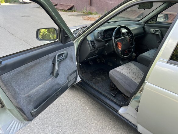 2006 Lada (ВАЗ) 2112, серебристый, 125000 рублей - вид 8
