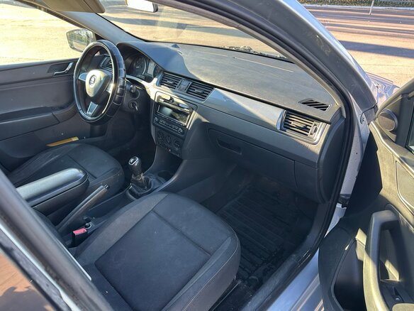 2014 Skoda Rapid I, серебристый, 399000 рублей - вид 8