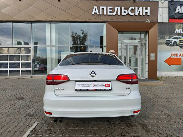 2016 Volkswagen Jetta VI Рестайлинг, белый - вид 16