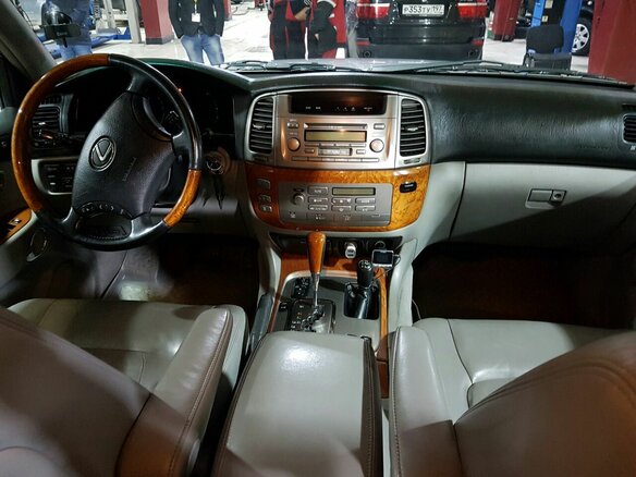 2006 Lexus LX 470 II Рестайлинг, серебристый - вид 10