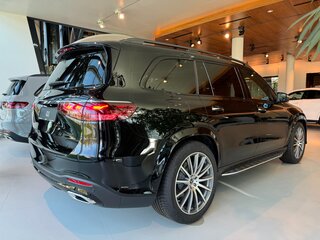2023 Mercedes-Benz GLS 450 d II (X167) Рестайлинг, чёрный, 26390000 рублей, вид 4