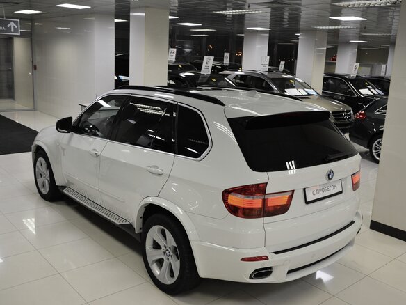 2008 BMW X5 4.8i II (E70), белый - вид 22