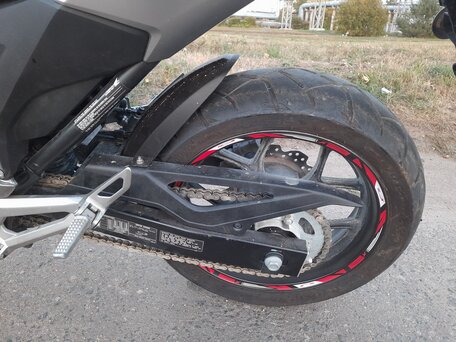 2021 Honda NC 750X, красный, 1025008 рублей, вид 4