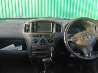 2005 Toyota Succeed I, белый, 480000 рублей, вид 5