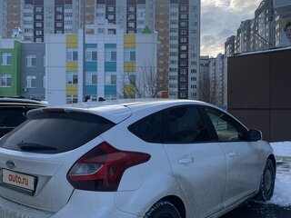 2013 Ford Focus III, белый, 850000 рублей, вид 3