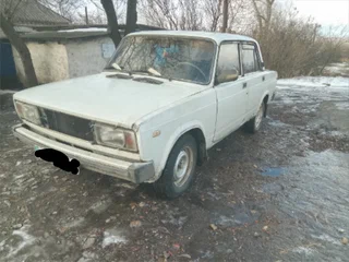 1996 Lada (ВАЗ) 2105, белый, 75000 рублей, вид 1