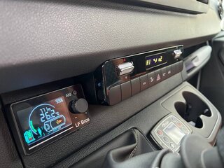 2022 Mercedes-Benz Sprinter, белый, 8400000 рублей, вид 2