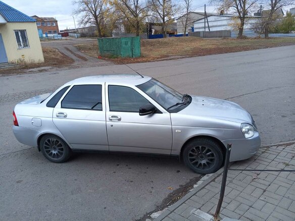 2013 Lada (ВАЗ) Priora I, серый, 483000 рублей - вид 2