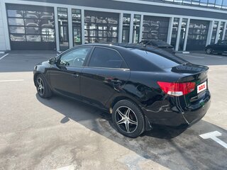 2010 Kia Cerato 5-speed II, чёрный, 550000 рублей, вид 5