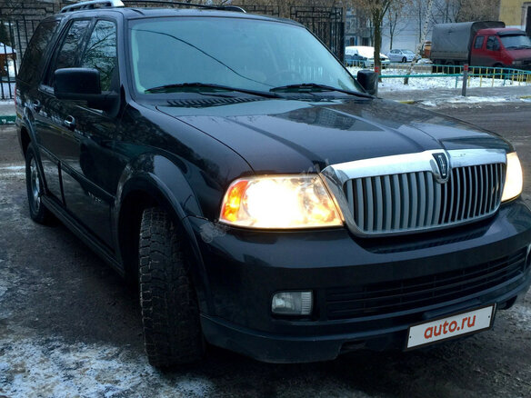 2004 Lincoln Navigator 6-speed II, чёрный