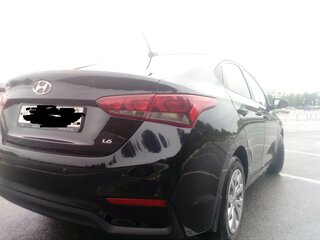 2017 Hyundai Solaris II, чёрный, 1200000 рублей, вид 3