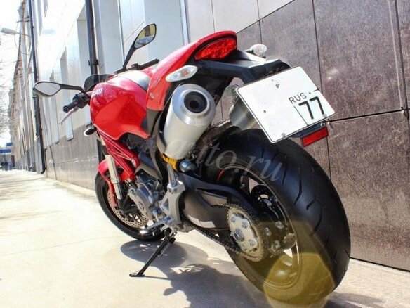 2011 Ducati Monster 796, красный - вид 2