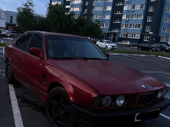 1992 BMW 5 серии 520i III (E34), красный - вид 2