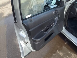 2004 Chrysler Sebring II Рестайлинг, серебристый, 300000 рублей, вид 4