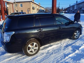 2010 Toyota Corolla Fielder X (E140, E150) Рестайлинг, чёрный, 1200000 рублей, вид 3