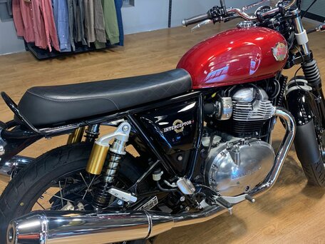 2025 Royal Enfield Interceptor 650, красный, 633000 рублей, вид 2