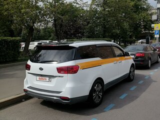 2020 Kia Carnival III, белый, 3000000 рублей, вид 3