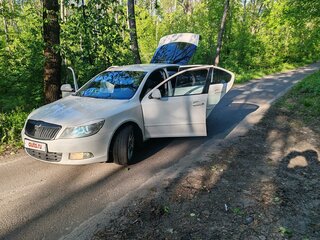 2011 Skoda Octavia II (A5) Рестайлинг, белый, 770000 рублей, вид 4