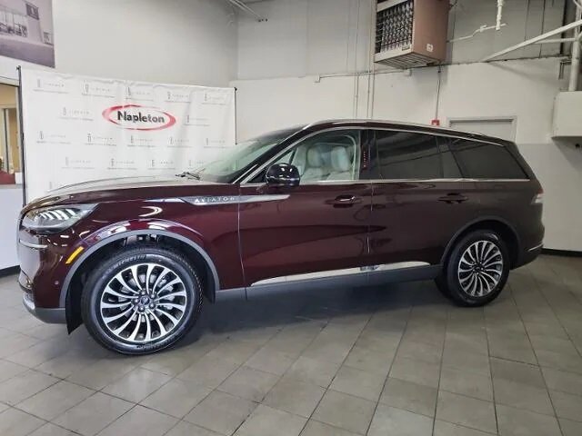 Открыть фотографии: Lincoln Aviator II