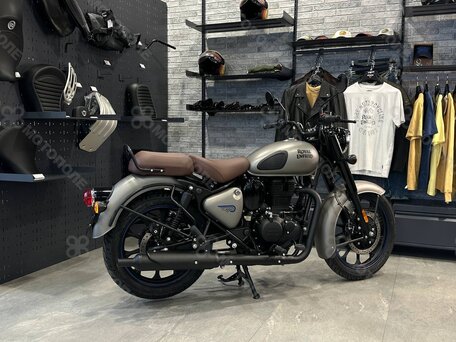 2025 Royal Enfield Classic 350, серый, 520000 рублей, вид 2