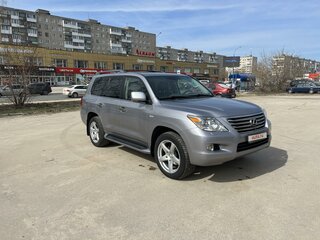 2010 Lexus LX 570 III, серый, 4300000 рублей, вид 3
