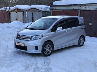 2014 Honda Freed I, серый, 1370000 рублей, вид 1