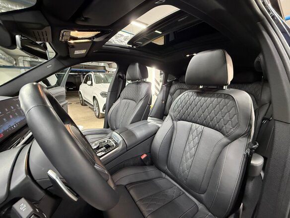 2023 BMW X6 40i III (G06) Рестайлинг, синий, 11700000 рублей - вид 21