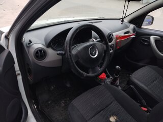 2012 Renault Sandero I, белый, 285000 рублей, вид 5