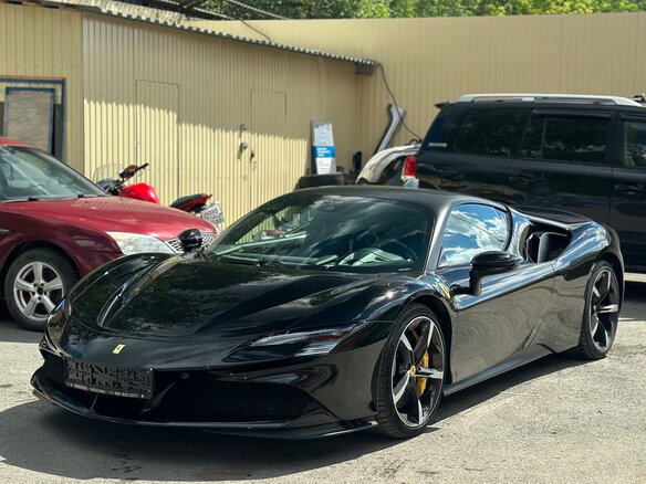 2021 Ferrari SF90 Stradale, чёрный, 34476000 рублей - вид 17