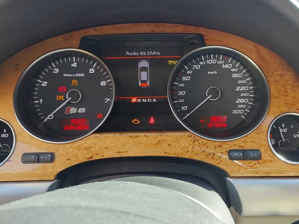 2007 Audi S8 II (D3) Рестайлинг, коричневый, 3000000 рублей - вид 10