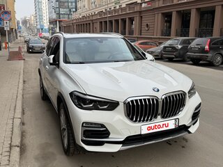 2020 BMW X5 40i IV (G05/G18), белый, 5400000 рублей, вид 3