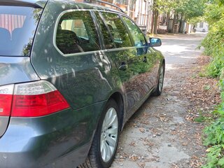 2007 BMW 5 серии 520i V (E60/E61) Рестайлинг, серый, 780000 рублей, вид 3