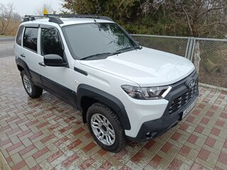 2024 Lada (ВАЗ) Niva Travel I, белый, 1050000 рублей, вид 4