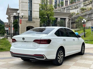 2023 Volkswagen Lavida III Рестайлинг, белый, 1067500 рублей, вид 4