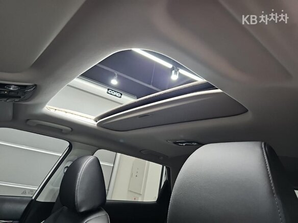 2023 Kia Seltos I Рестайлинг, белый, 2390000 рублей - вид 14
