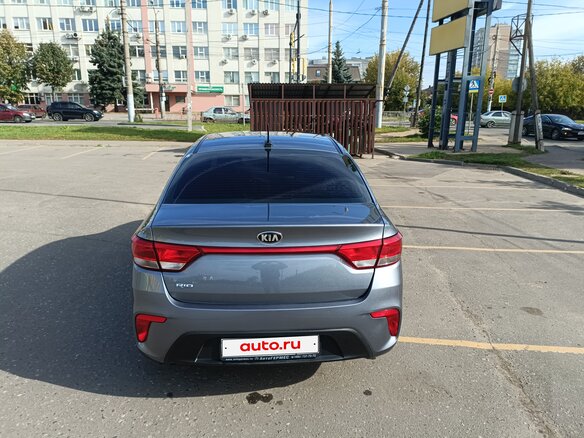 2017 Kia Rio IV, серый, 937000 рублей - вид 6