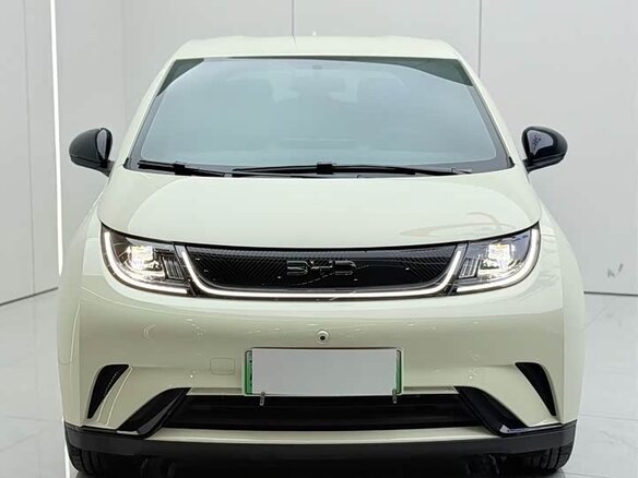 2026 BYD Dolphin 44.9 kWh I, белый, 1680000 рублей - вид 5