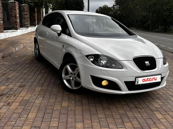 2012 SEAT Leon II Рестайлинг, белый, 670000 рублей - вид 1