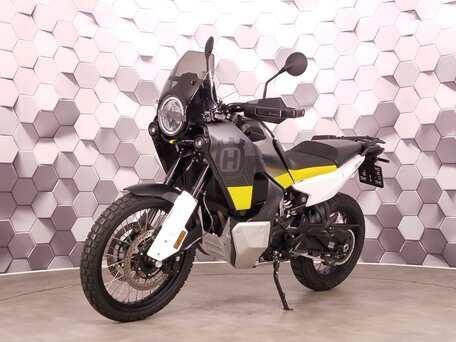 2022 Husqvarna Norden 901, чёрный, 1297000 рублей, вид 2
